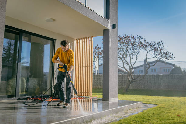 Best Pool Deck Cleaning  in Greenfield, CA